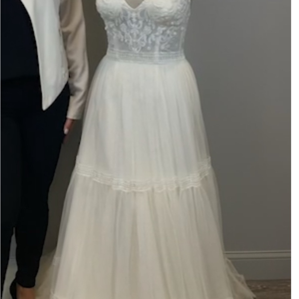 Melissa Sweet Elegant White Lace Wedding Dress